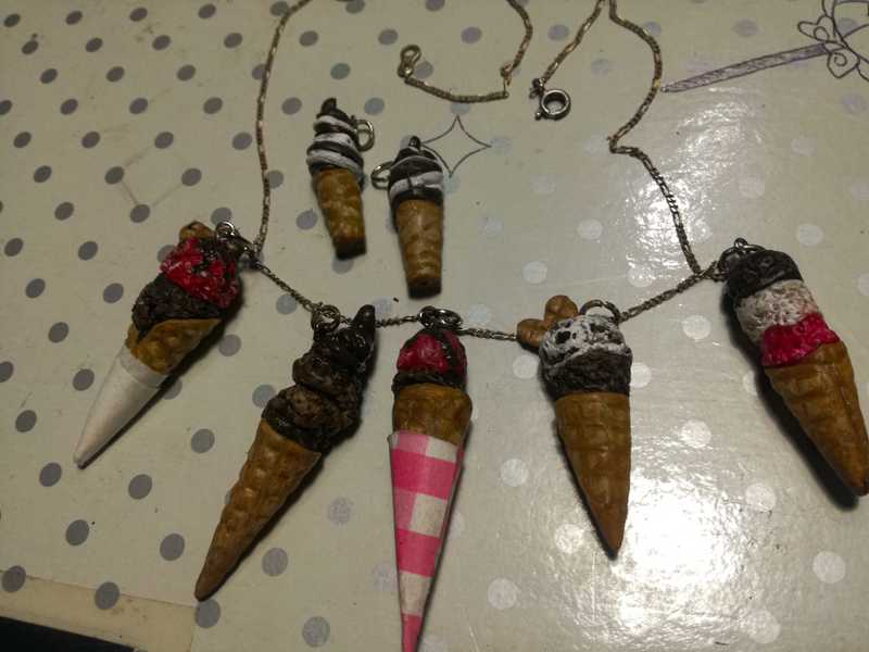 Heladitos dijes